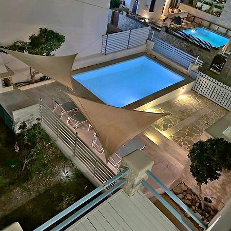 Villa Danae - Seaside Villa With Pool & Hot Tub Piso Livadi Exteriér fotografie