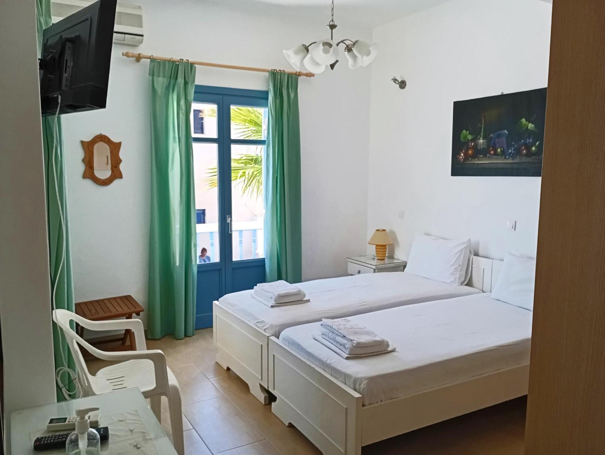 Villa Danae - Seaside Villa With Pool & Hot Tub Piso Livadi Exteriér fotografie